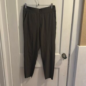 Athleta Ankle pant